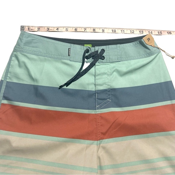 Quicksilver Youth Boardshorts Swim Trunks Size 29 Everyday‎ Mint Green NWT - Picture 8 of 11